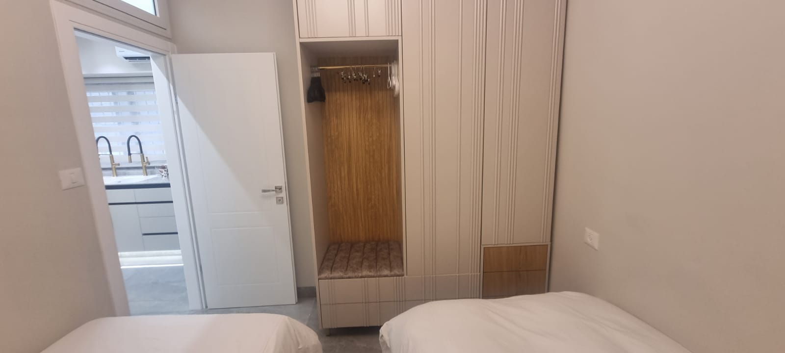 Strauss 2 bedrooms